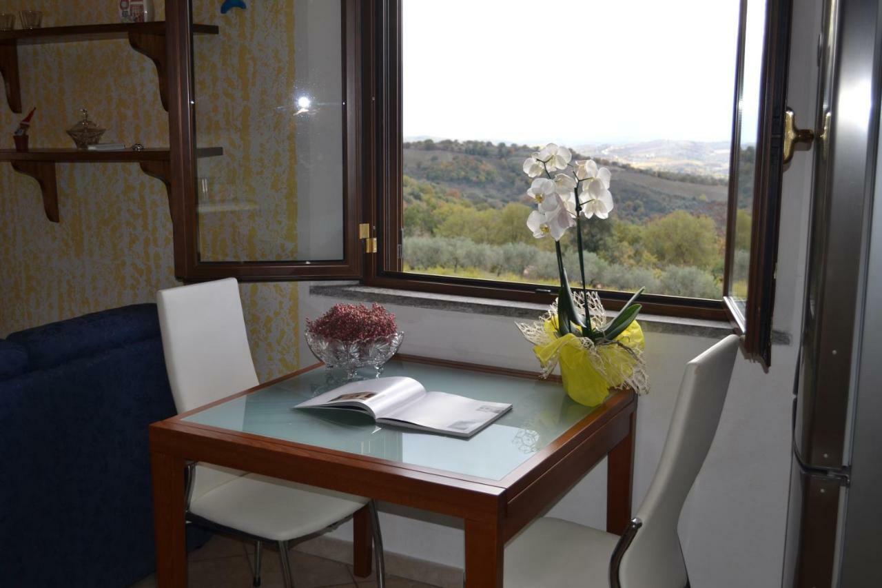 Appartamento Panoramico Pancole Luaran gambar